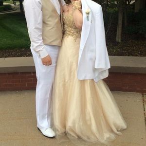Ball gown for prom